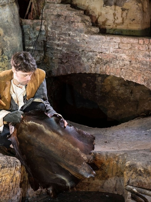 An actor putting on a performance at Nottingham City of Caves.